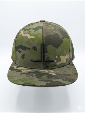 Men's Camo Flat Brim Hat with Minimal Logo - Green Camo